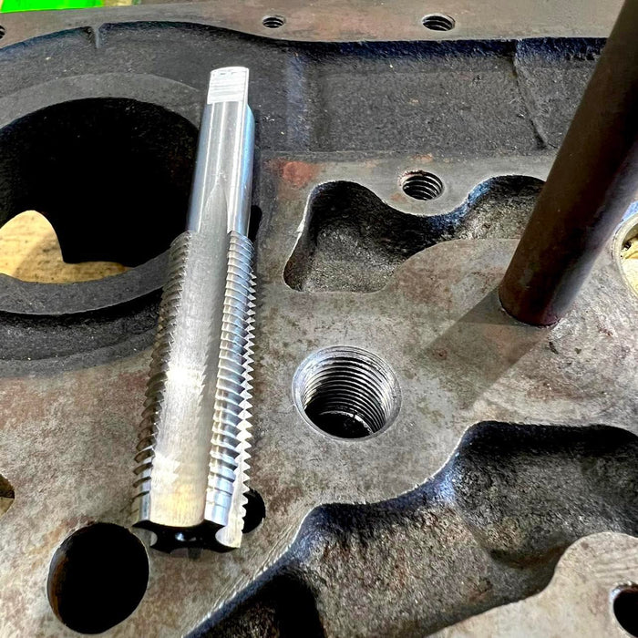 Platinum Racing Products - Nissan RB Oil Gallery Block off inc Tap Bit