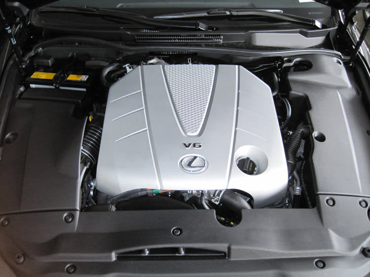 33-2345 K&N Replacement Air Filter, For Toyota Crown/RAV4/Mark X/Reiz, Lexus IS250/300/350 GS350/430, '04-15