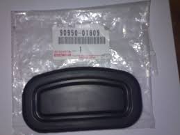 Genuine Toyota 1JZ & 2JZ Sump/Flywheel Inspection Cover Rubber - 90950-01809